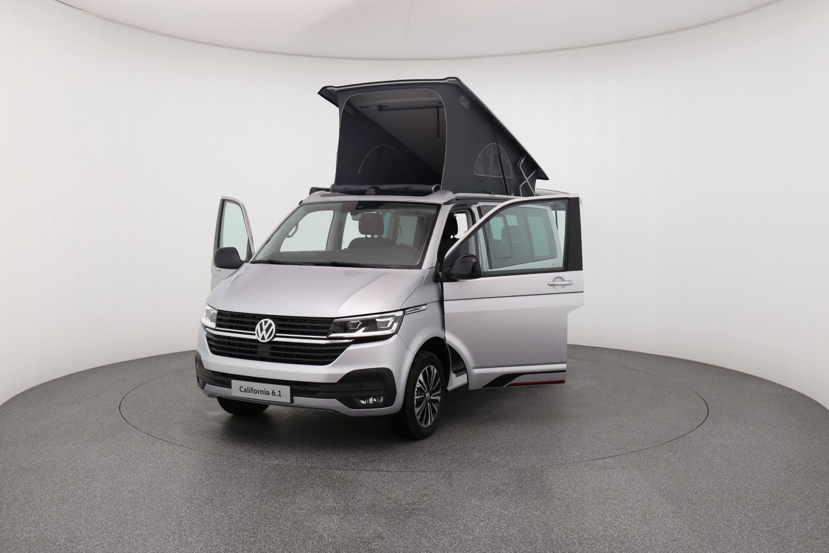 California Beach Edition Camper TDI Frontansicht seitlich (Fahrer)